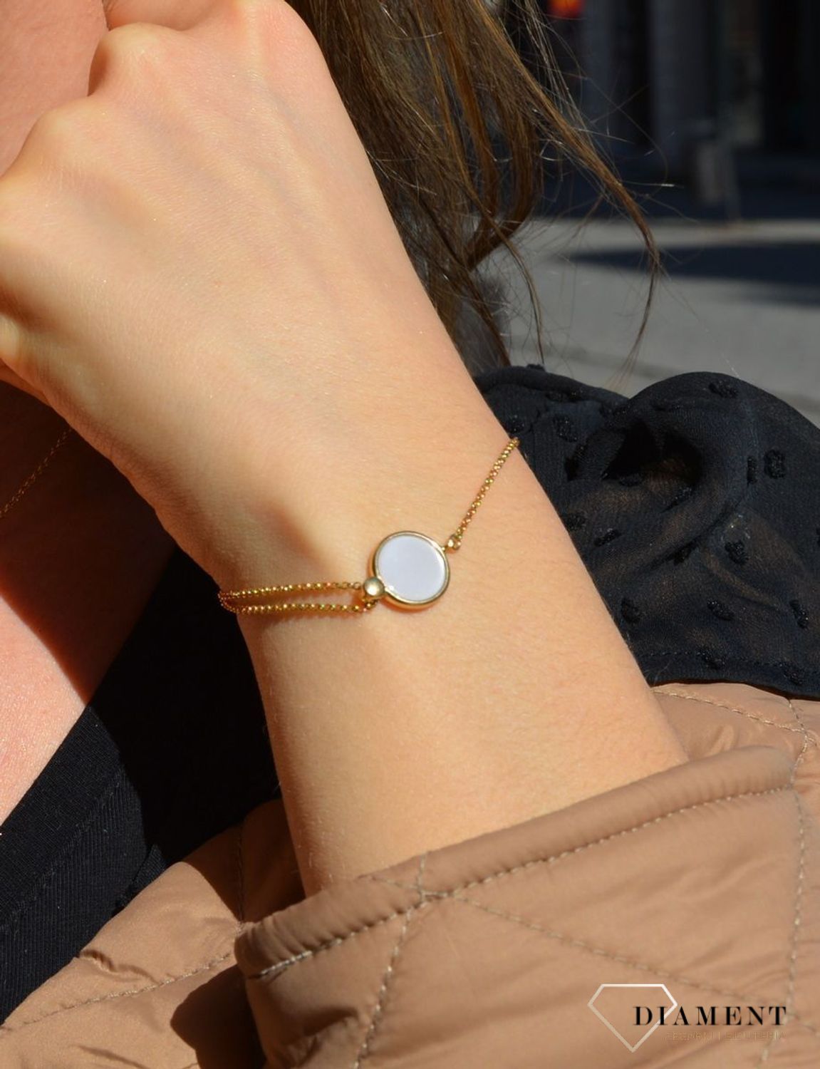 Bransoleta srebrna pozłacana z białą masą perłową DZB381MPBZ.jpg